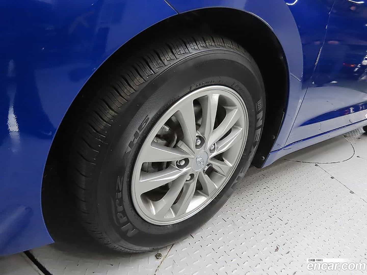 AVANTE Hyundai 2019.2-OUTER-005