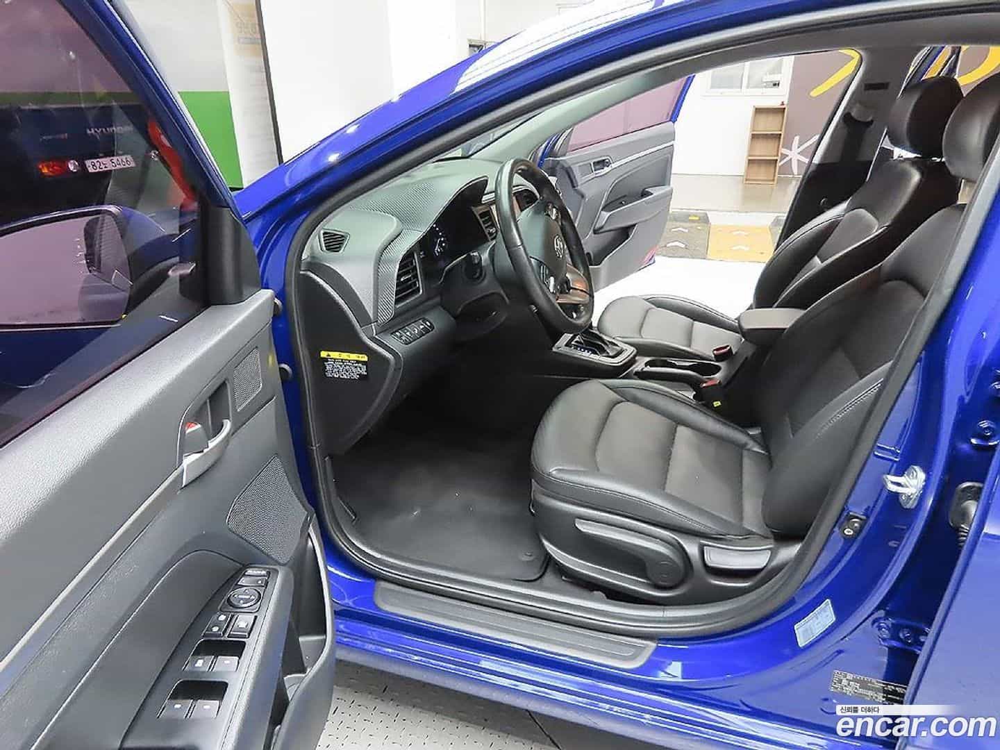 AVANTE Hyundai 2019.2-INNER-009