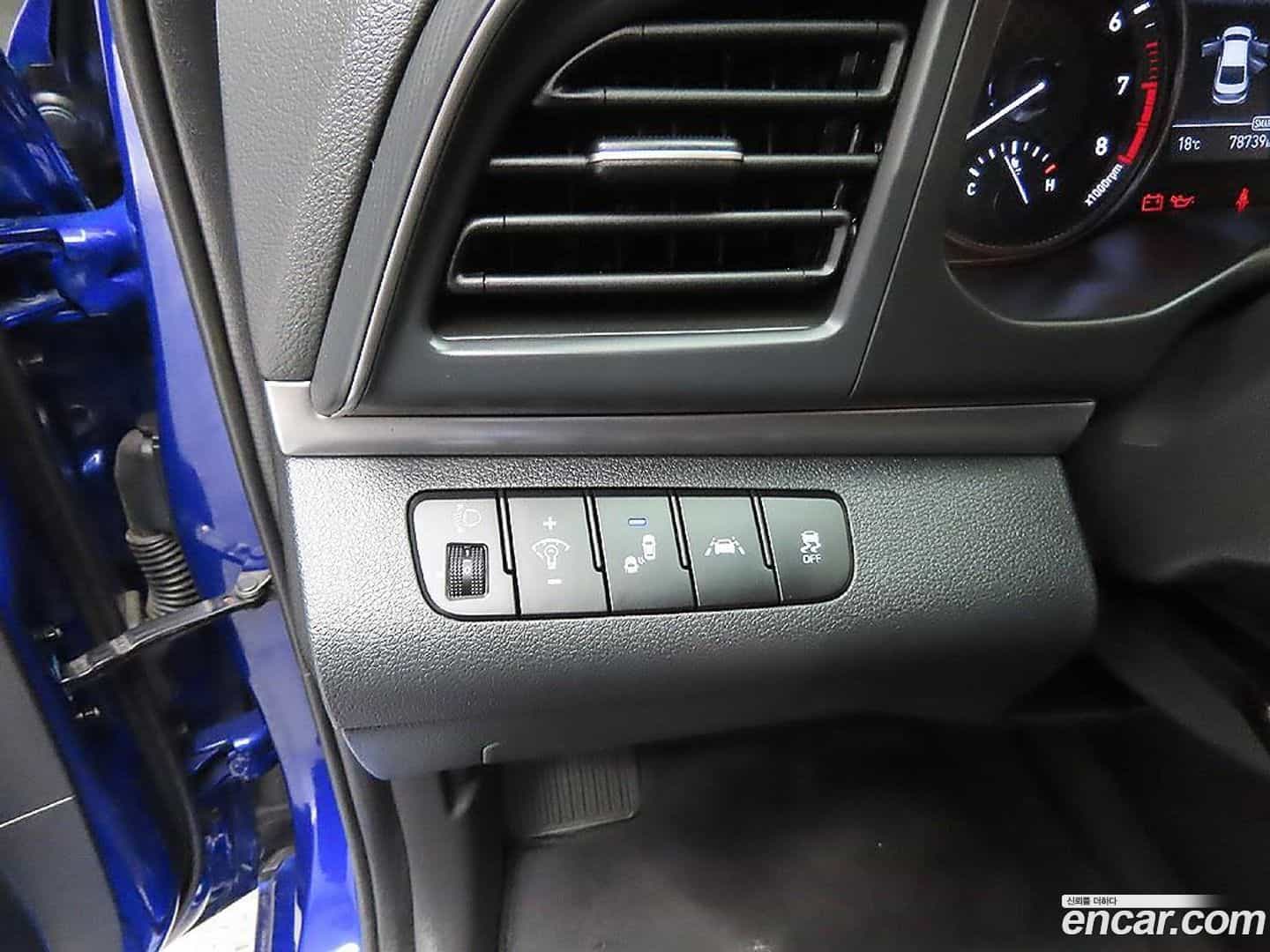 AVANTE Hyundai 2019.2-INNER-010
