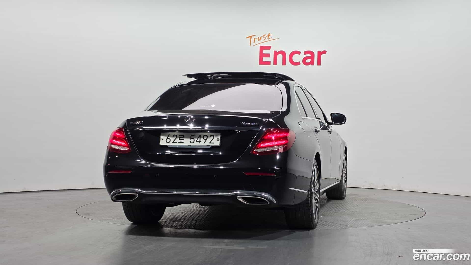 E-Class Mercedes-Benz 2019.5-OUTER-004