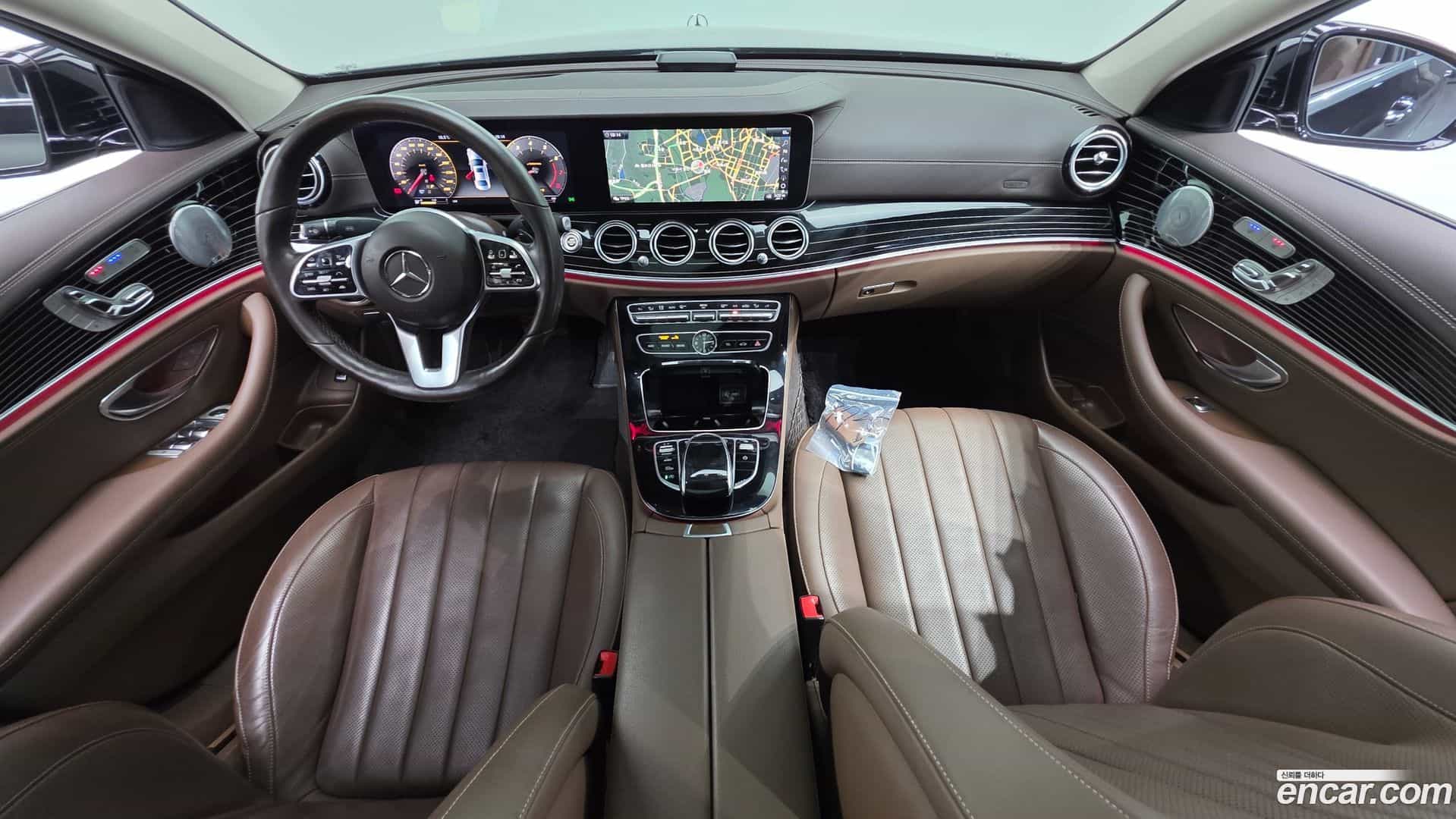 E-Class Mercedes-Benz 2019.5-INNER-007