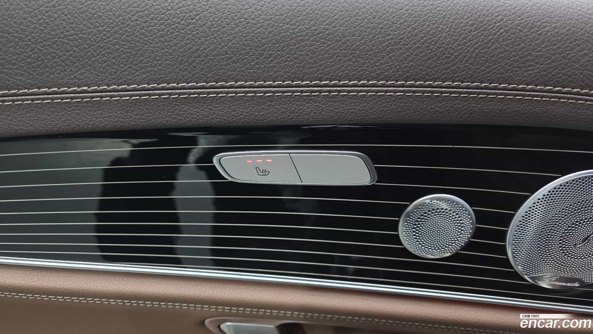 E-Class Mercedes-Benz 2019.5-OPTION-023