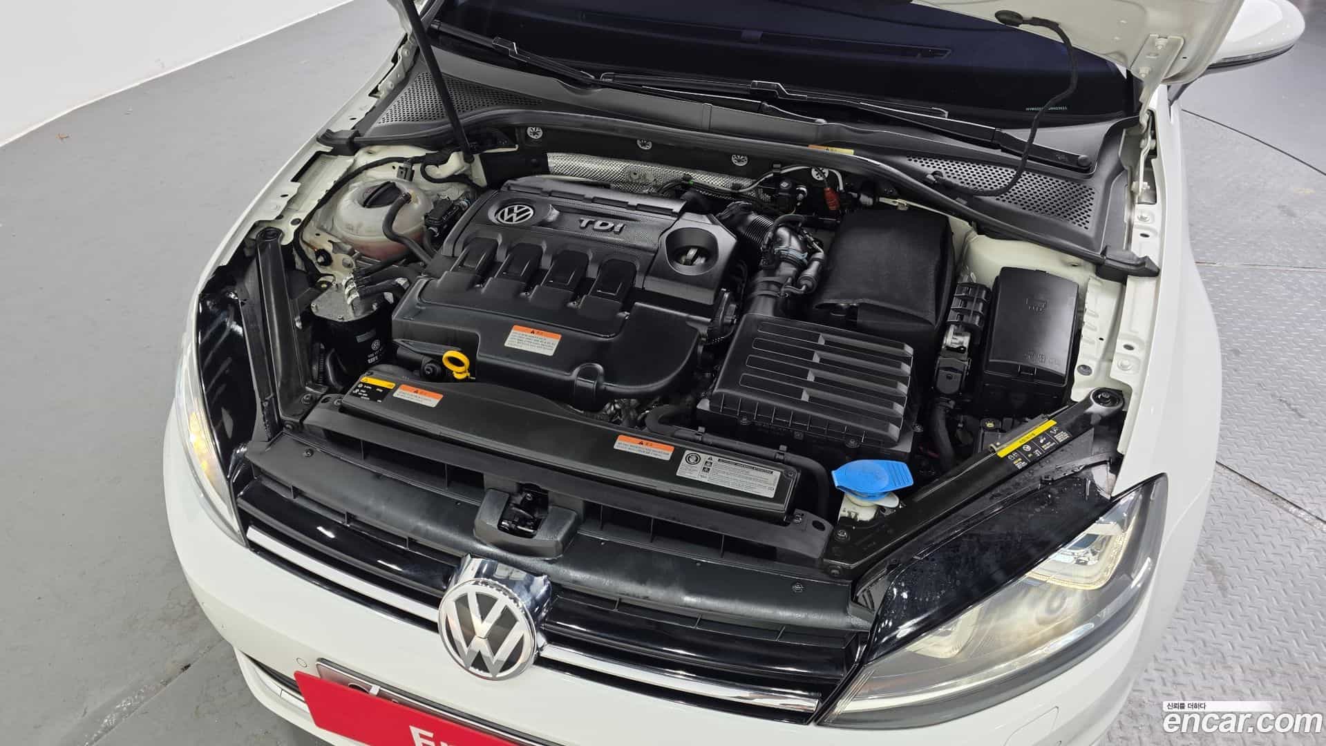 Golf Volkswagen 2015.8-OUTER-006