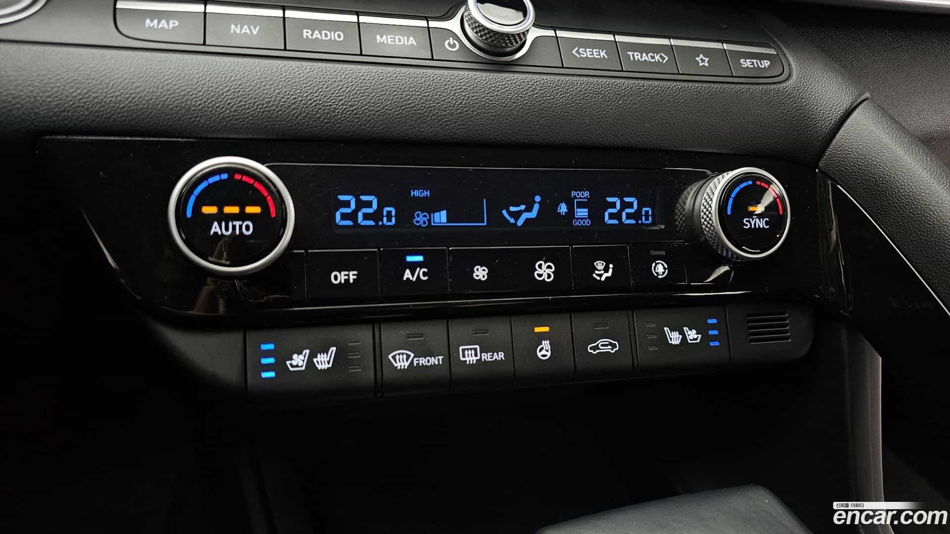 AVANTE Hyundai 2021.3-OPTION-023