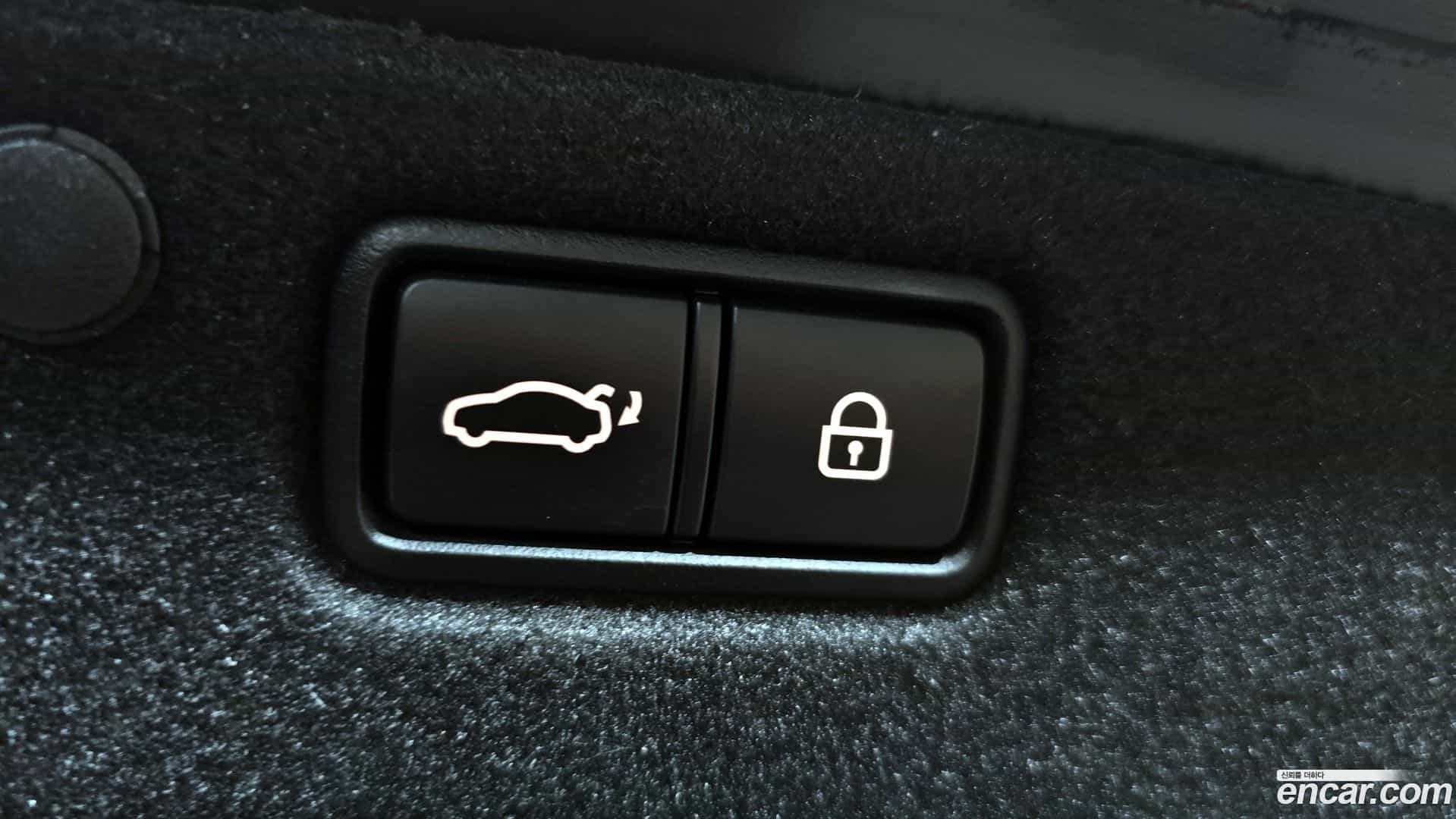 Grandeur Hyundai 2017.6-OPTION-024