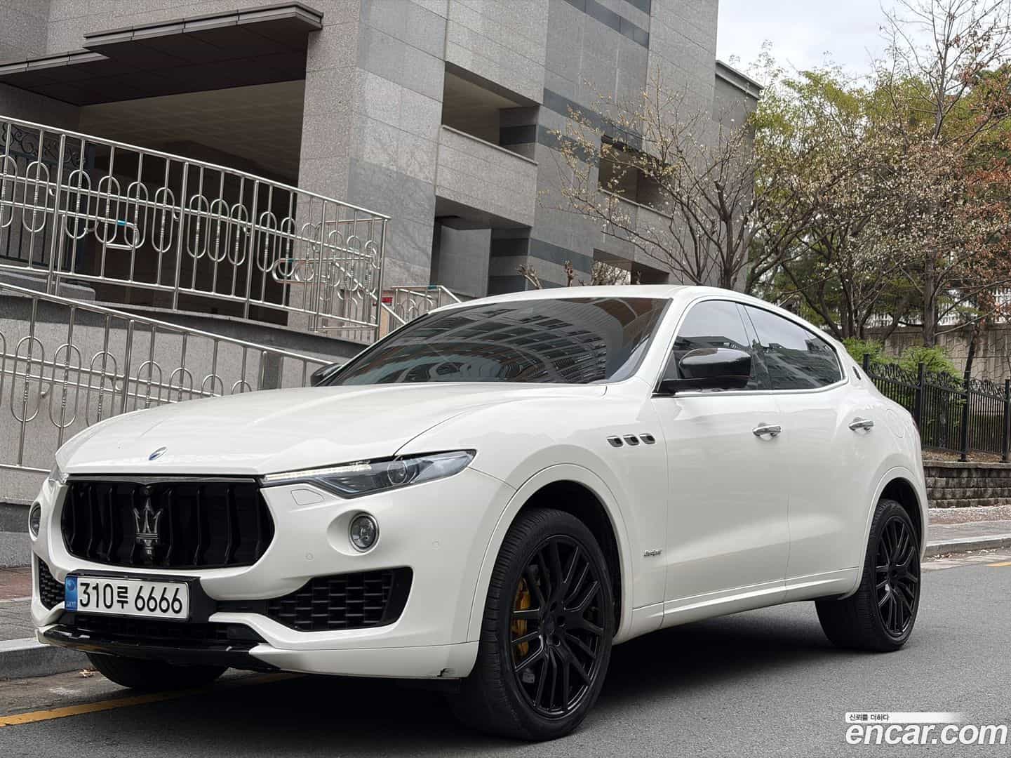 Levante Maserati 2018.8-OUTER-001