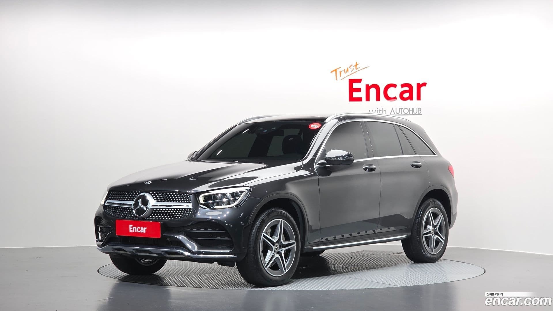 Main__Slider__Photo:GLC-Class Mercedes-Benz 2022.7-0