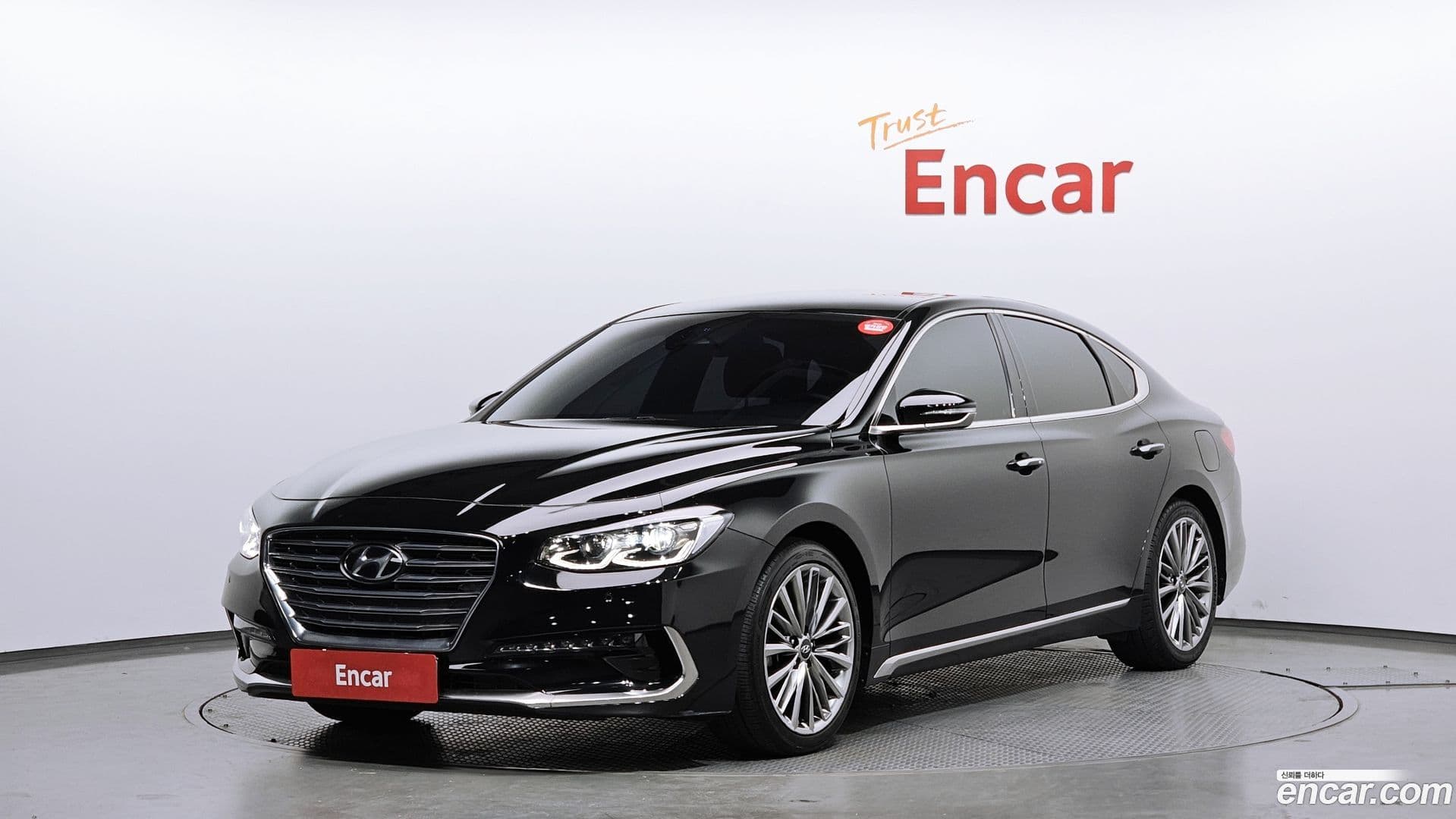 Main__Slider__Photo:Grandeur Hyundai 2019.4-0