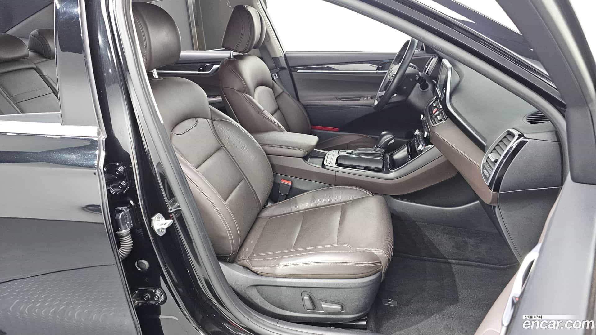 Grandeur Hyundai 2019.4-INNER-010