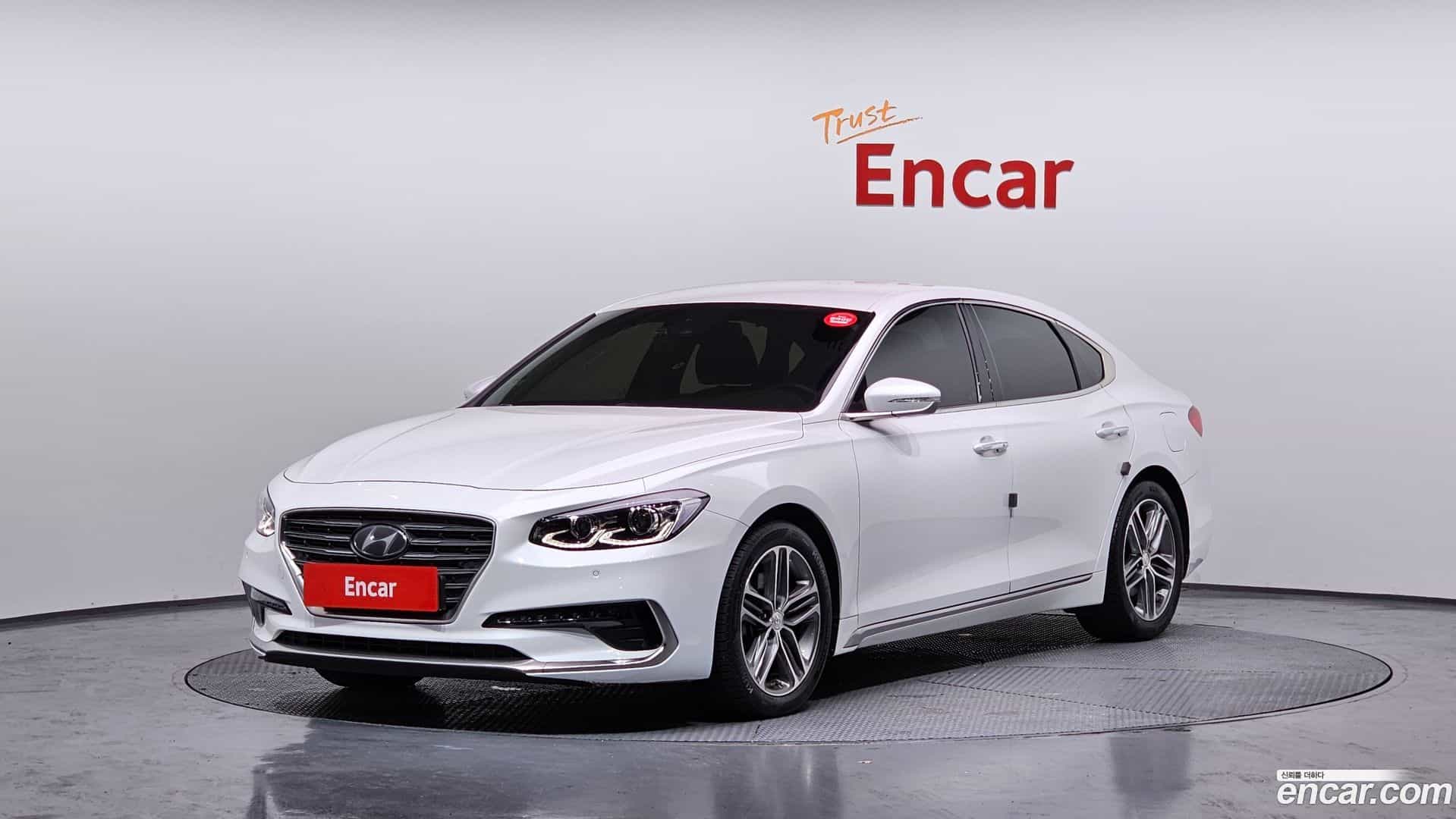 Grandeur Hyundai 2018.6-OUTER-001