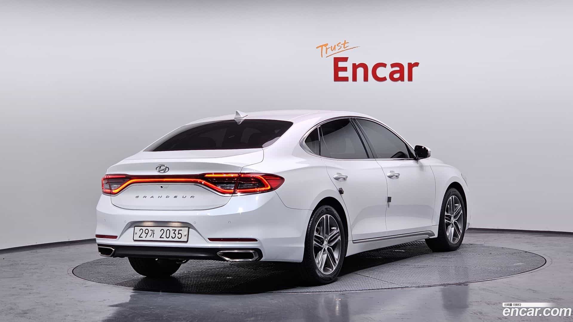 Grandeur Hyundai 2018.6-OUTER-002