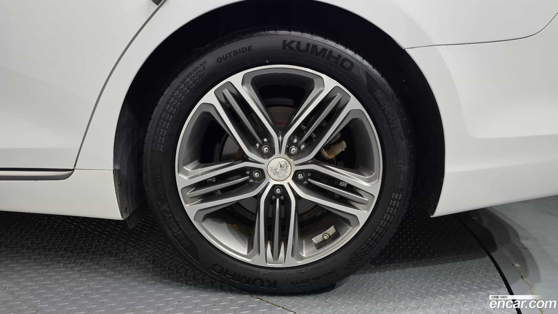 Grandeur Hyundai 2018.6-OUTER-005