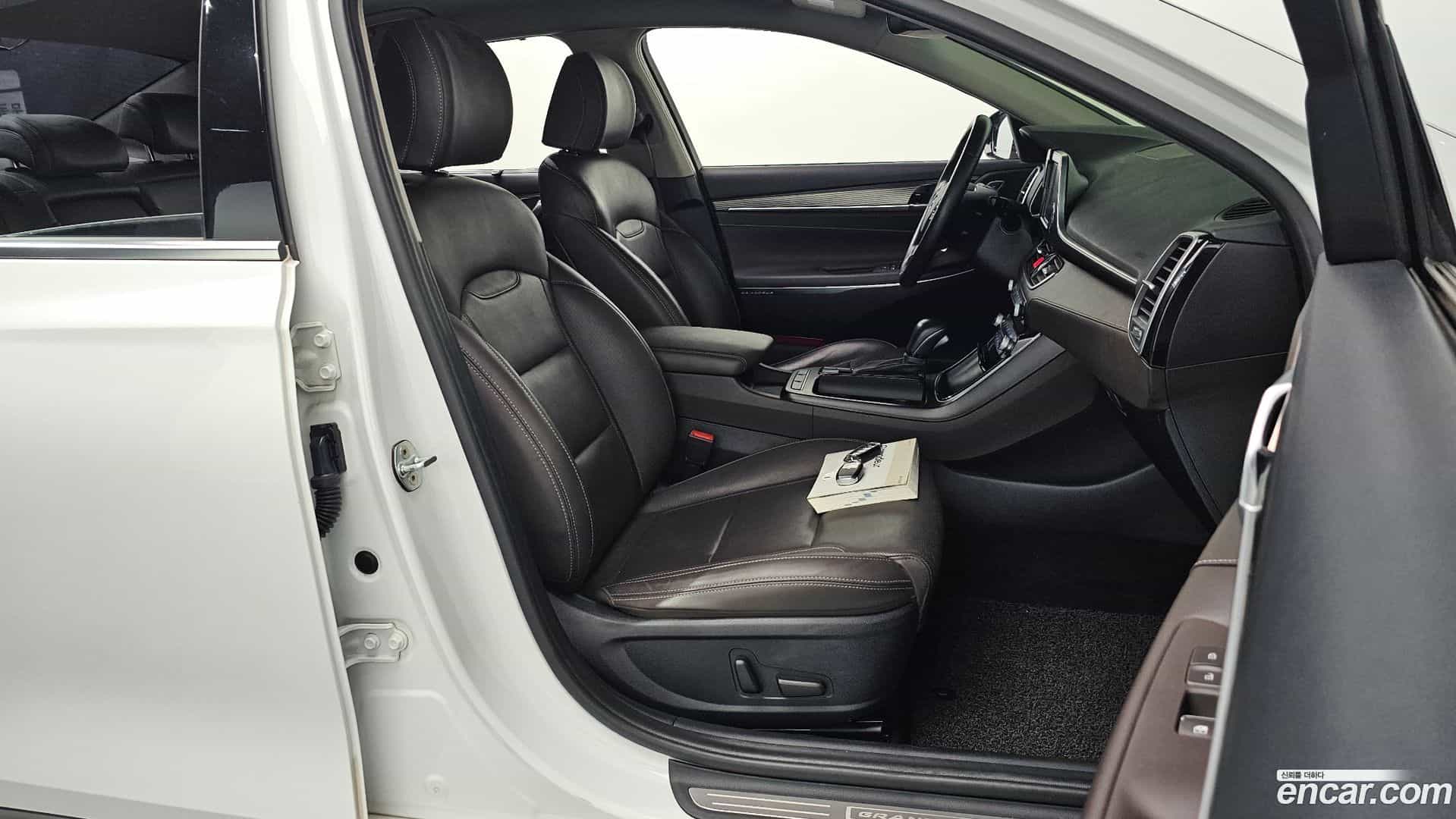 Grandeur Hyundai 2018.6-INNER-010