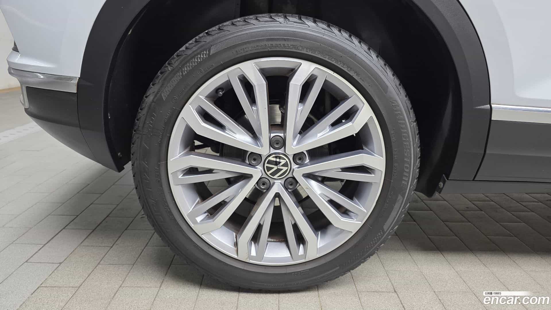 T-Roc Volkswagen 2021.4-OUTER-005