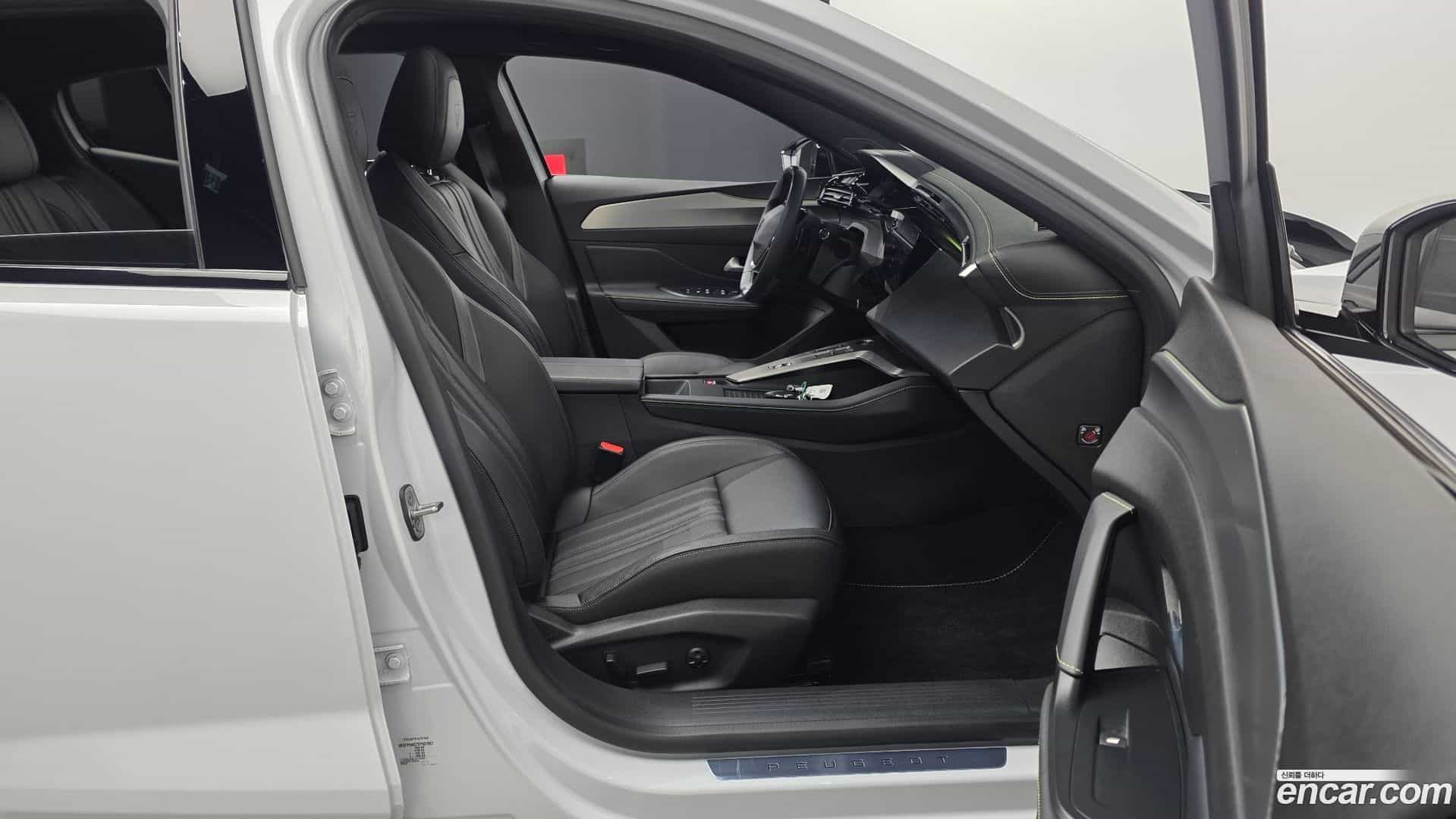 408 Peugeot 2025.5-INNER-010