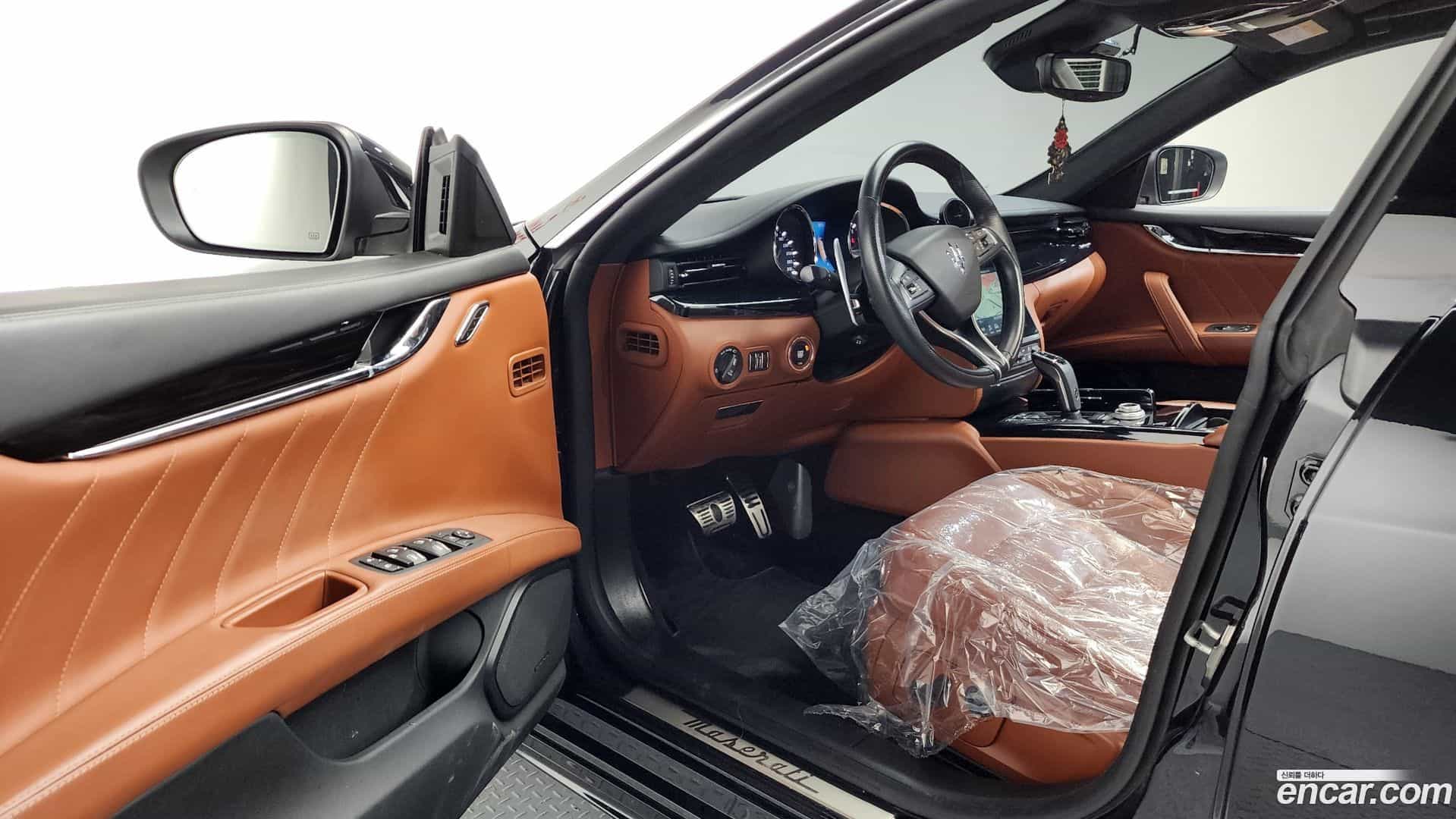 Quattroporte Maserati 2020.11-INNER-010