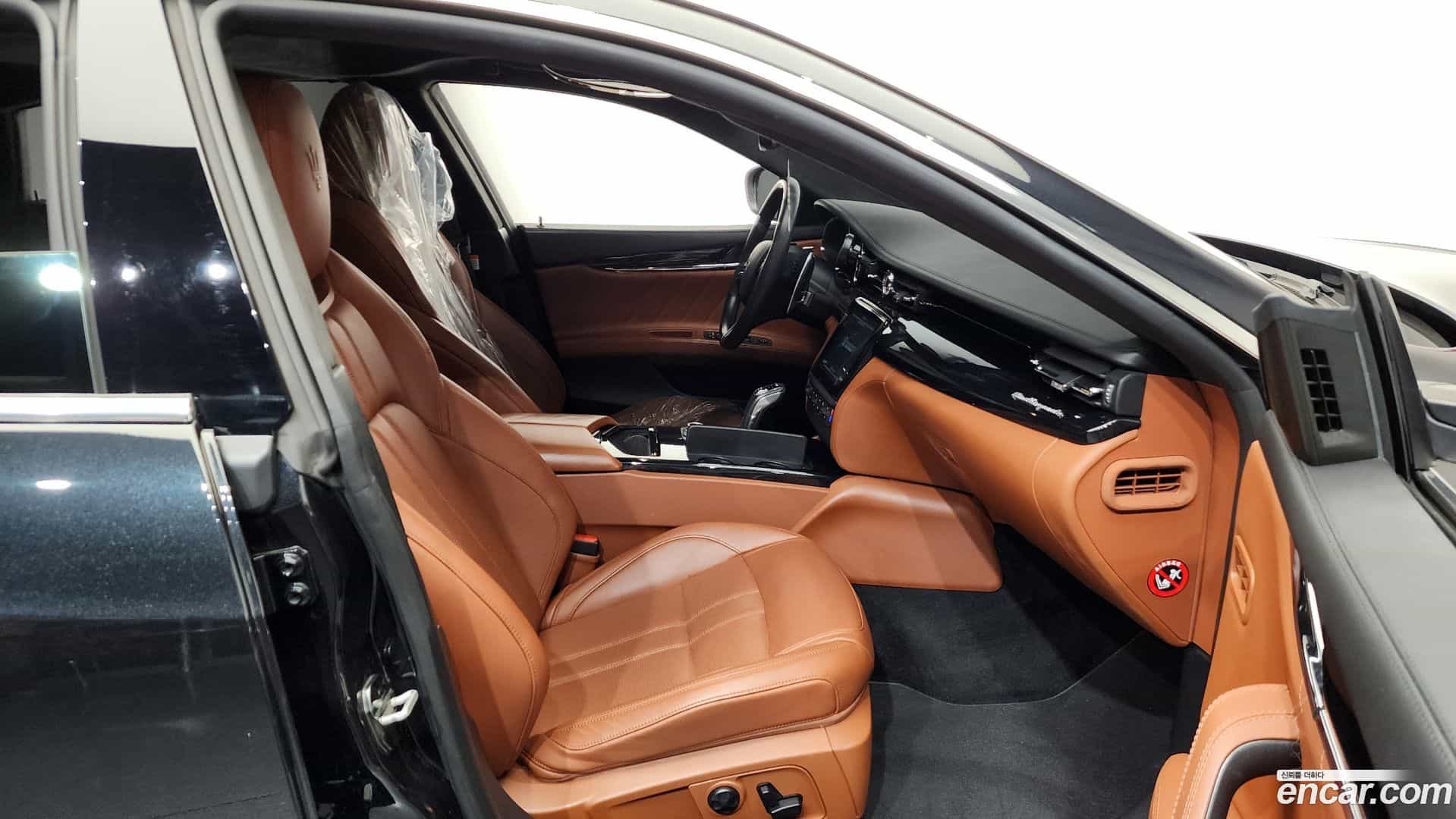 Quattroporte Maserati 2020.11-INNER-036