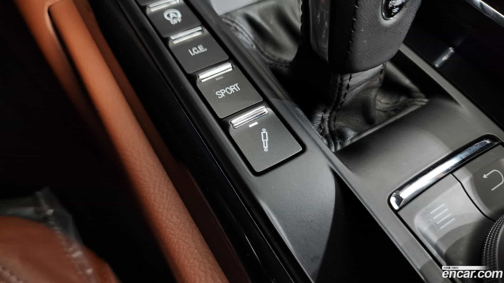 Quattroporte Maserati 2020.11-OPTION-042