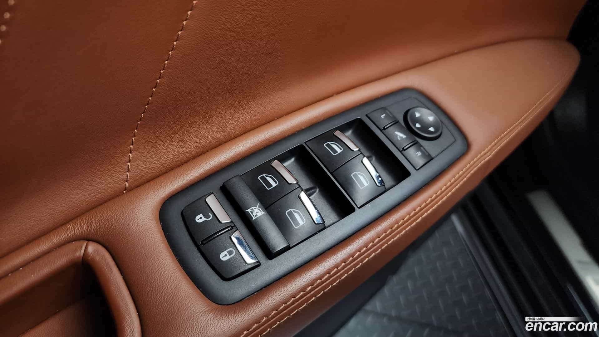 Quattroporte Maserati 2020.11-OPTION-049