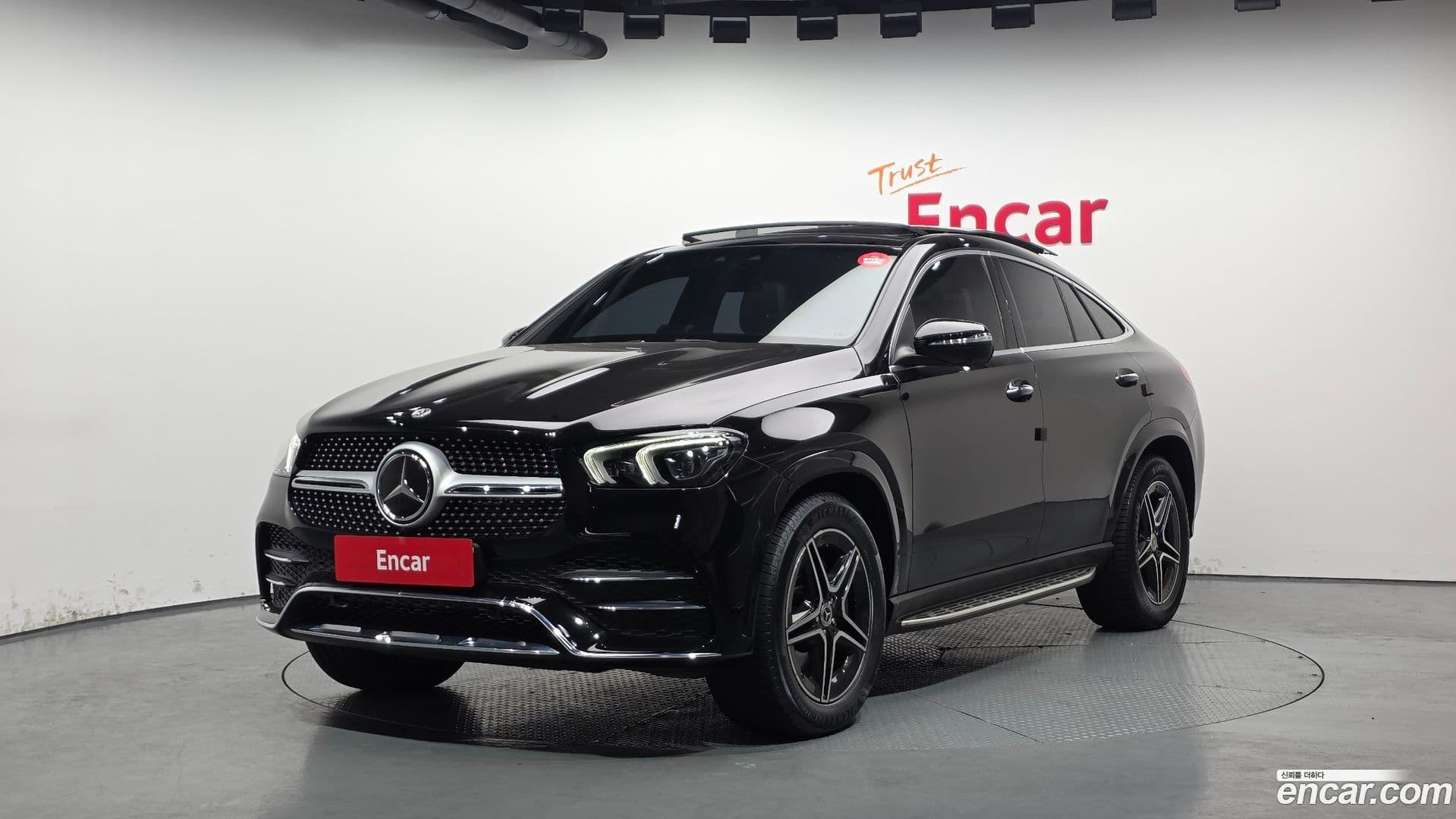 Main__Slider__Photo:GLE-Class Mercedes-Benz 2021.2-0