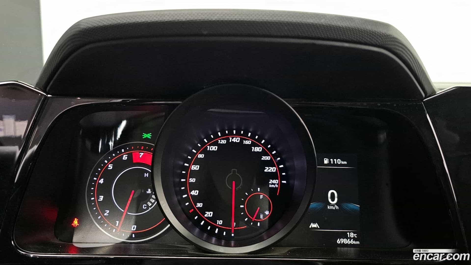 AVANTE Hyundai 2022.0-INNER-008
