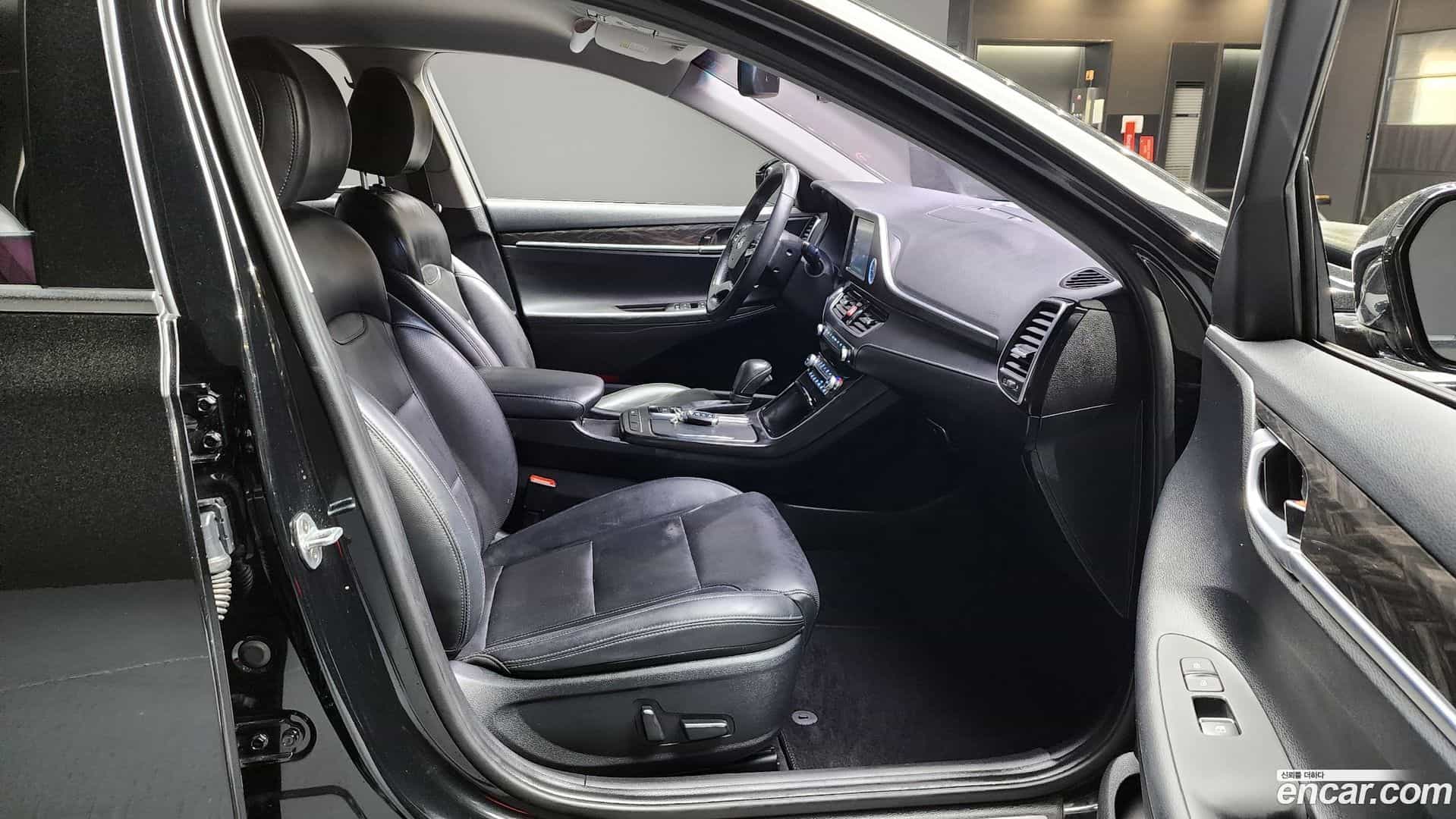Grandeur Hyundai 2017.4-INNER-036