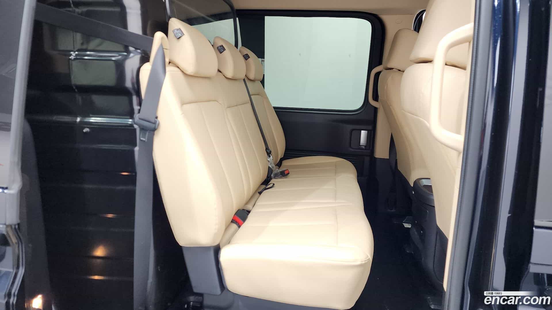 Staria Hyundai 2021.10-OPTION-015