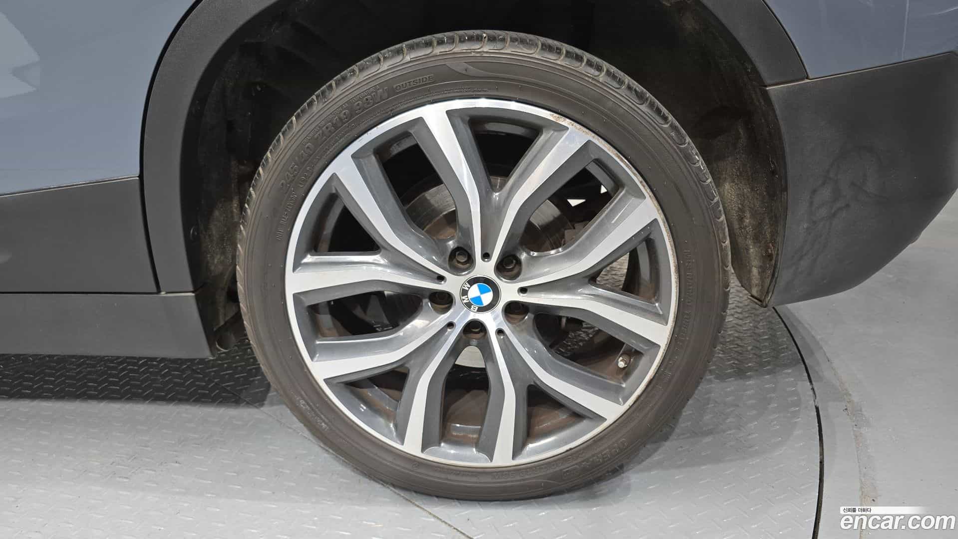 X2 (F39) BMW 2021.2-OUTER-031