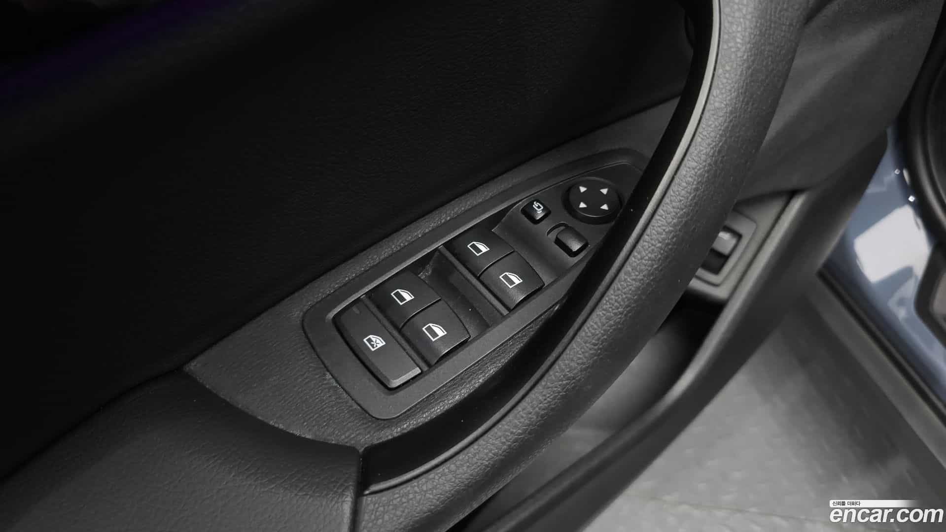 X2 (F39) BMW 2021.2-OPTION-043