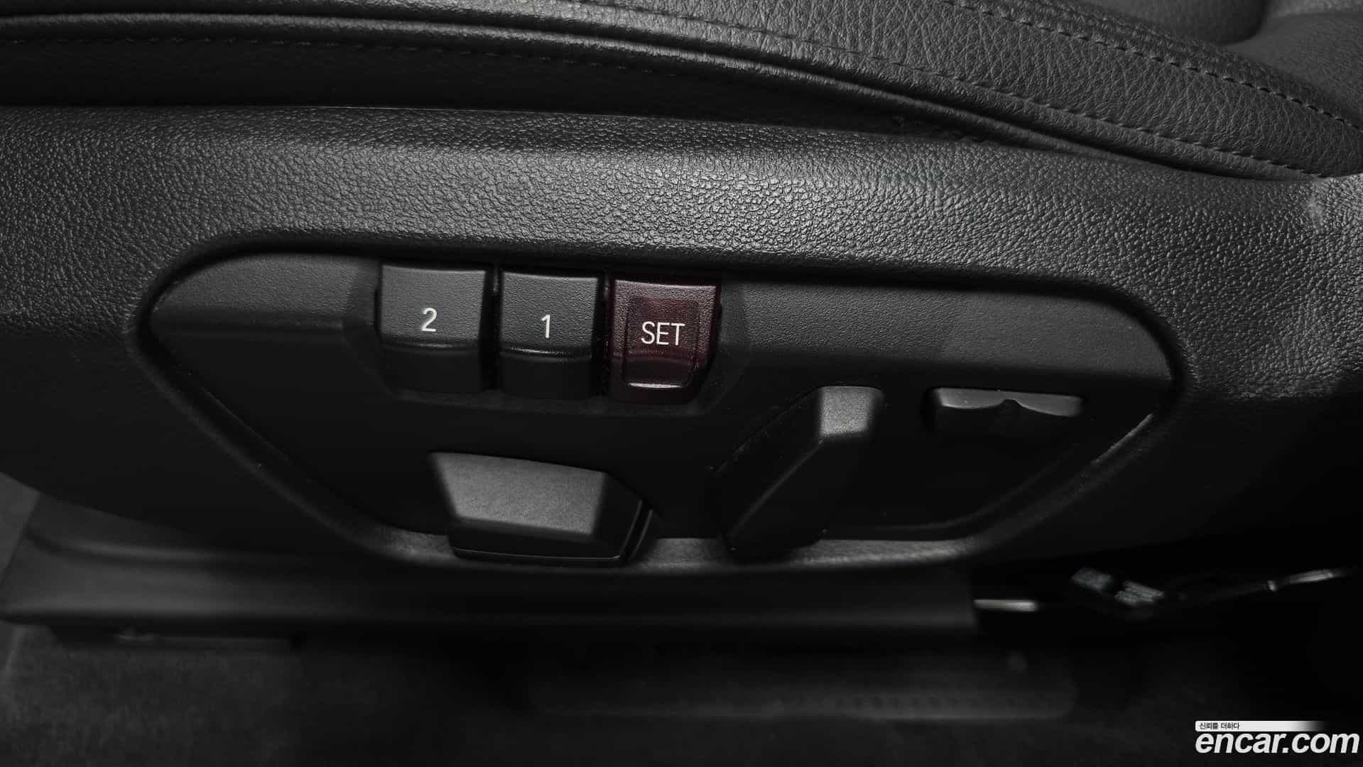 X2 (F39) BMW 2021.2-OPTION-044