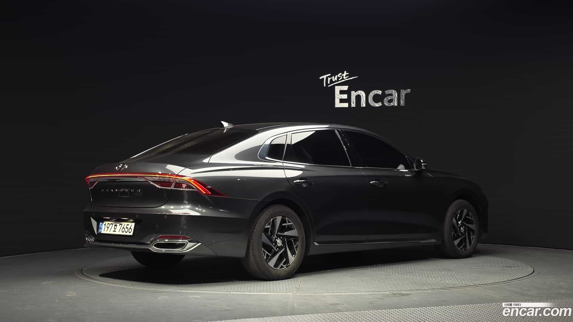 Grandeur Hyundai 2022.2-OUTER-002