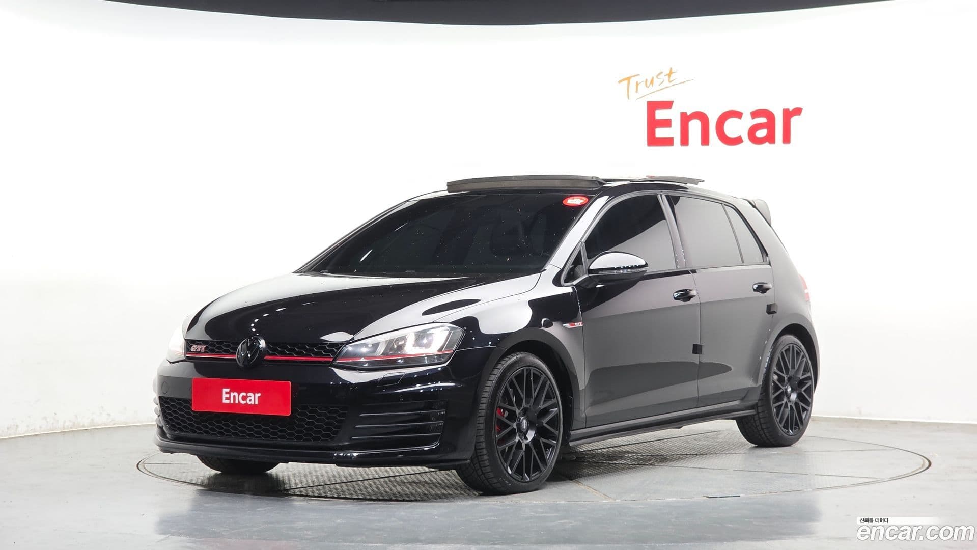 Main__Slider__Photo:Golf Volkswagen 2016.6-0