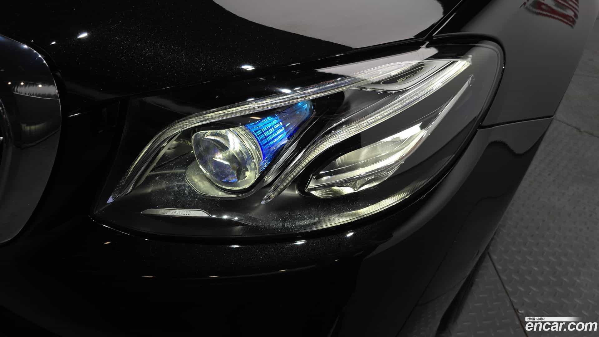 E-Class Mercedes-Benz 2020.8-OUTER-032