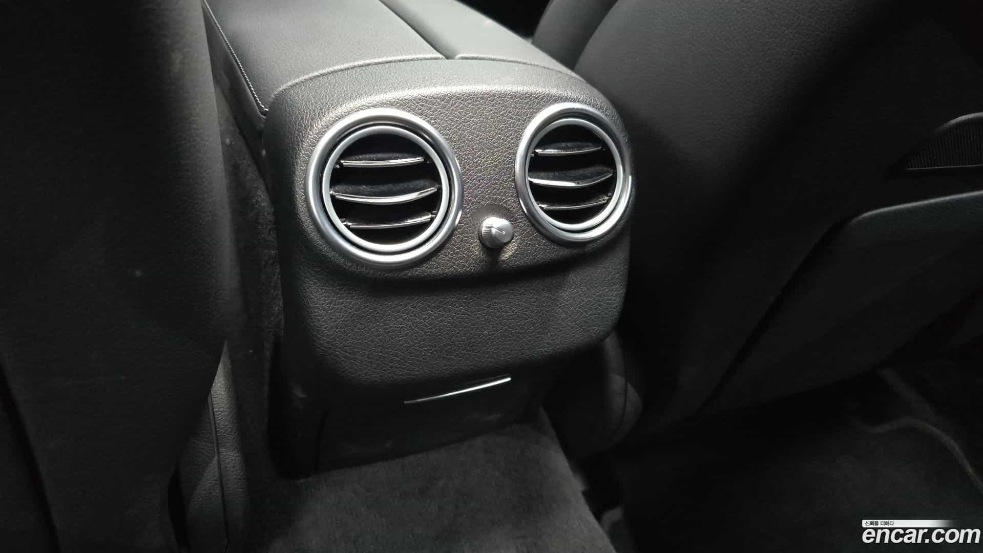 E-Class Mercedes-Benz 2020.8-OPTION-045