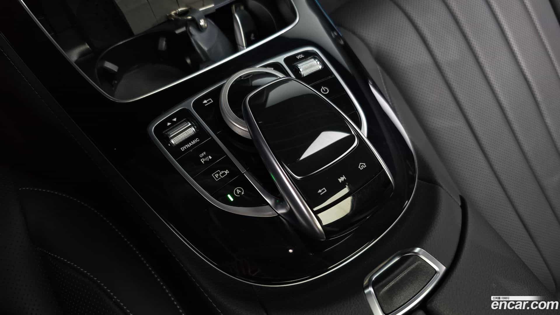 E-Class Mercedes-Benz 2020.8-OPTION-048