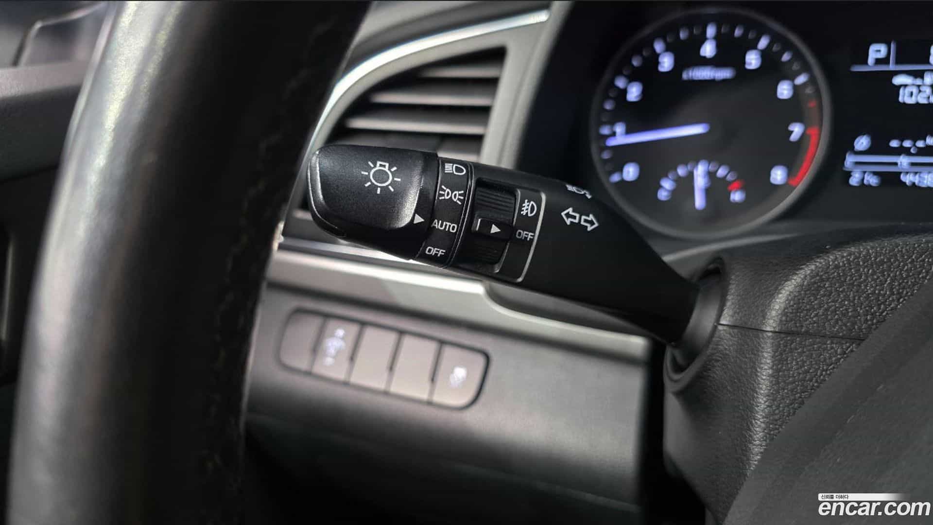 AVANTE Hyundai 2017.1-OPTION-023