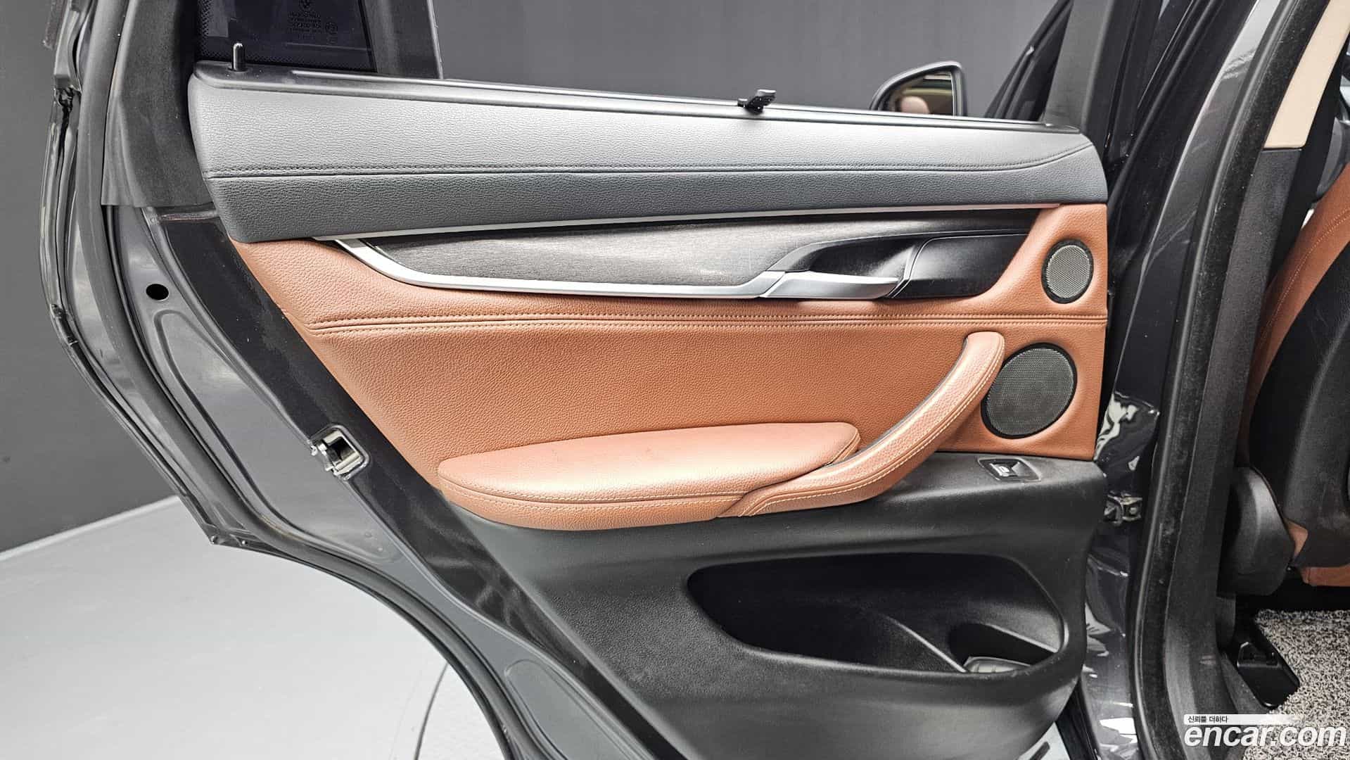 X6 BMW 2015.3-INNER-035