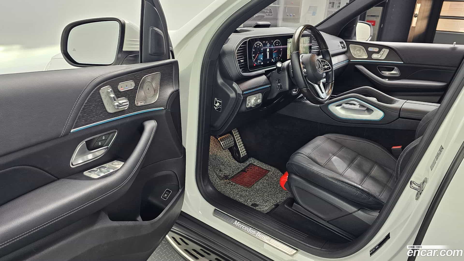 GLS-Class Mercedes-Benz 2023.3-INNER-010