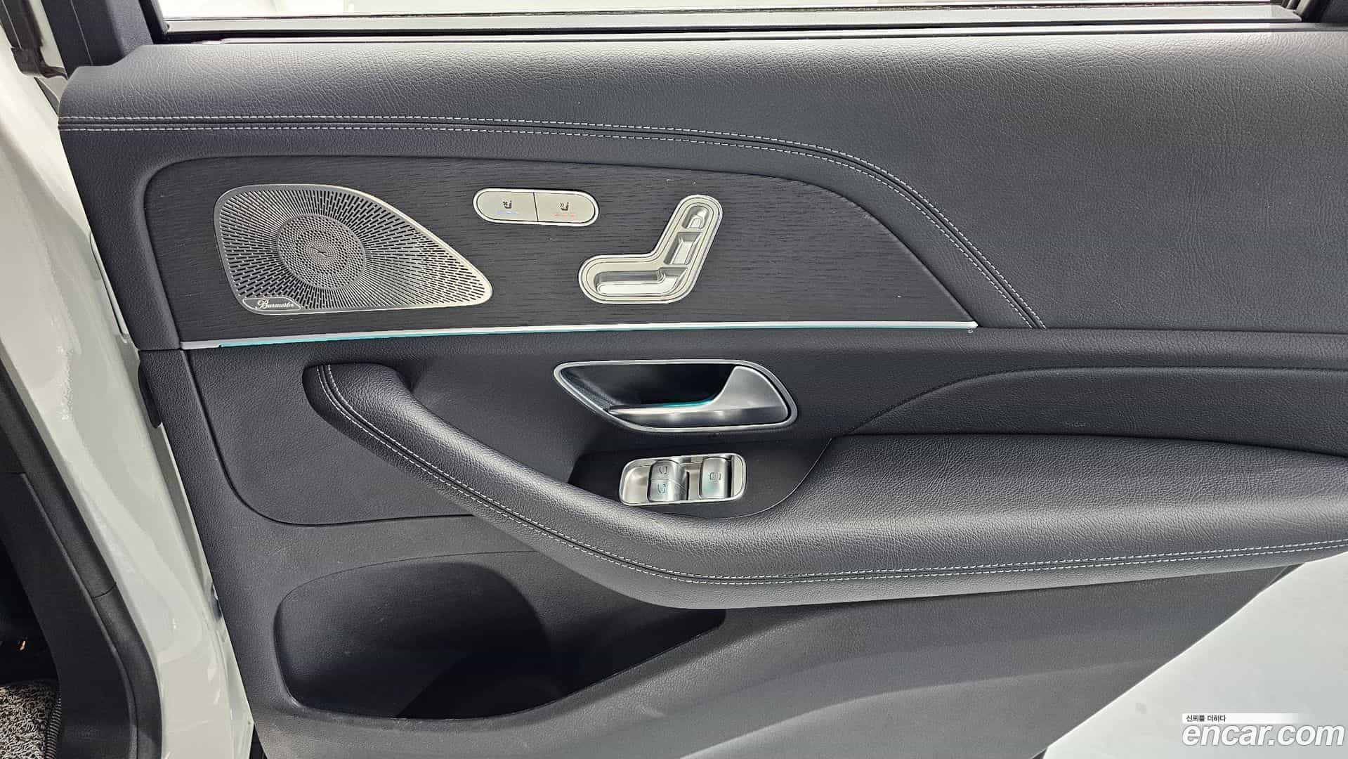 GLS-Class Mercedes-Benz 2023.3-INNER-035