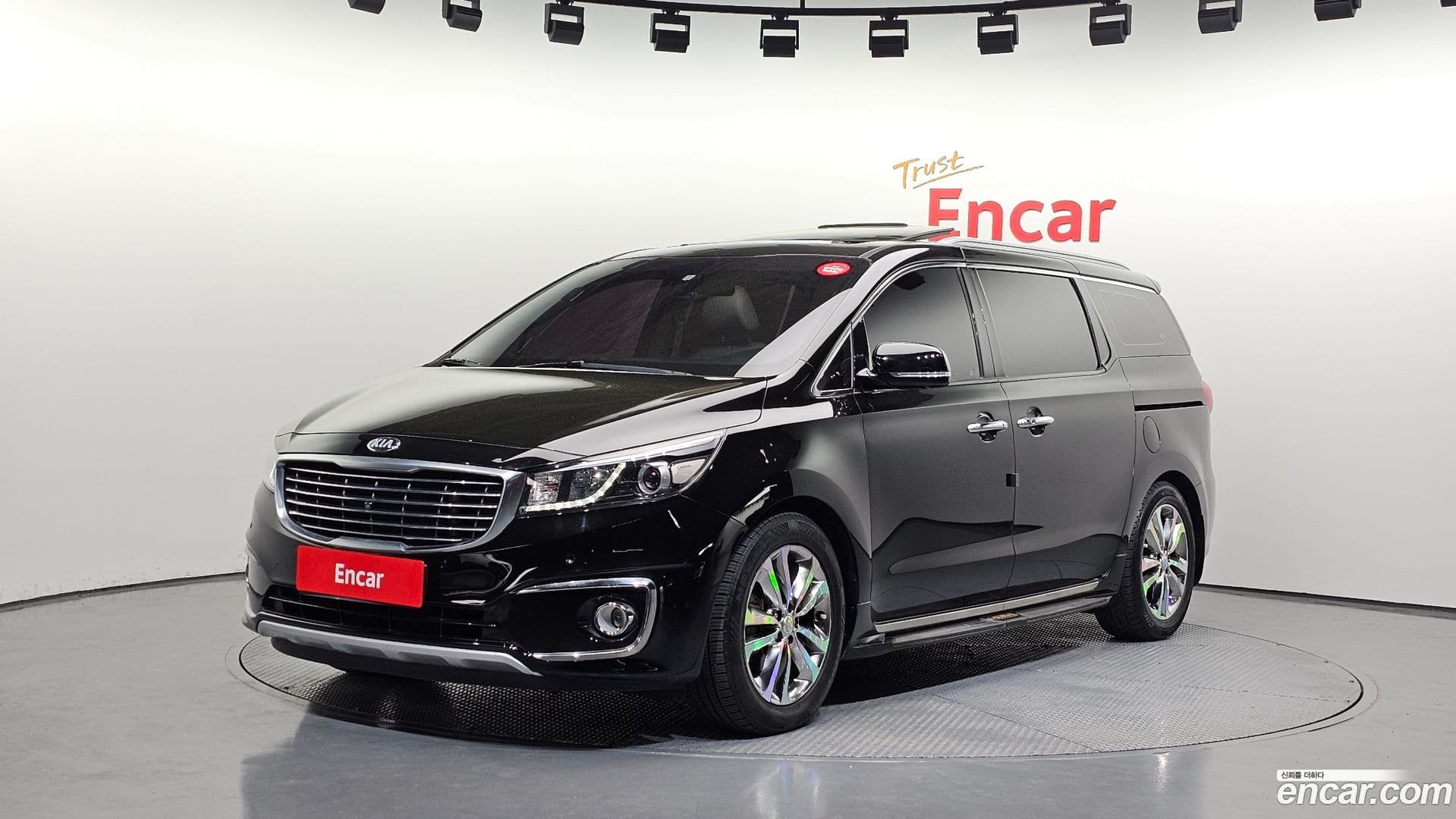 Main__Slider__Photo:Canival Kia 2017.2-0