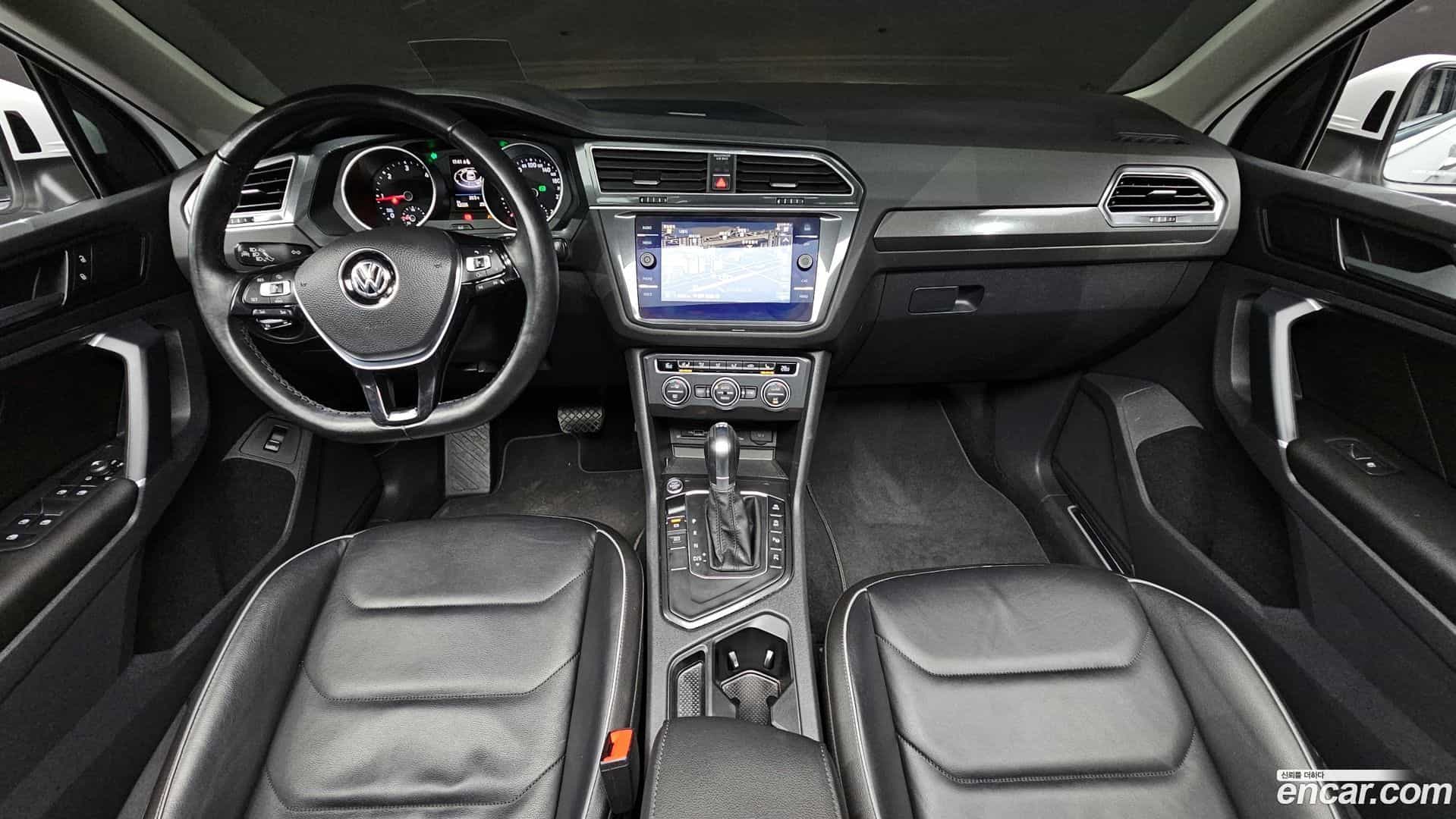 Tiguan Volkswagen 2018.4-INNER-007