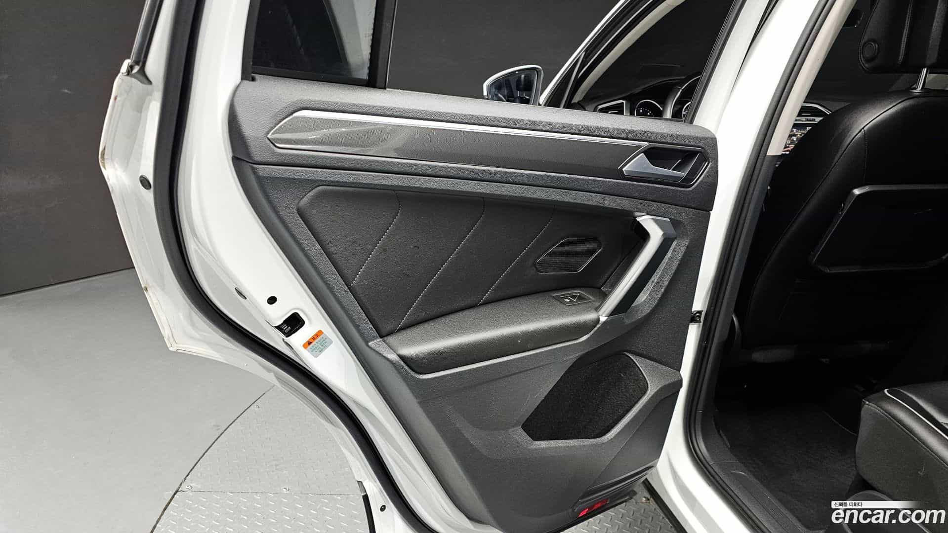 Tiguan Volkswagen 2018.4-INNER-035