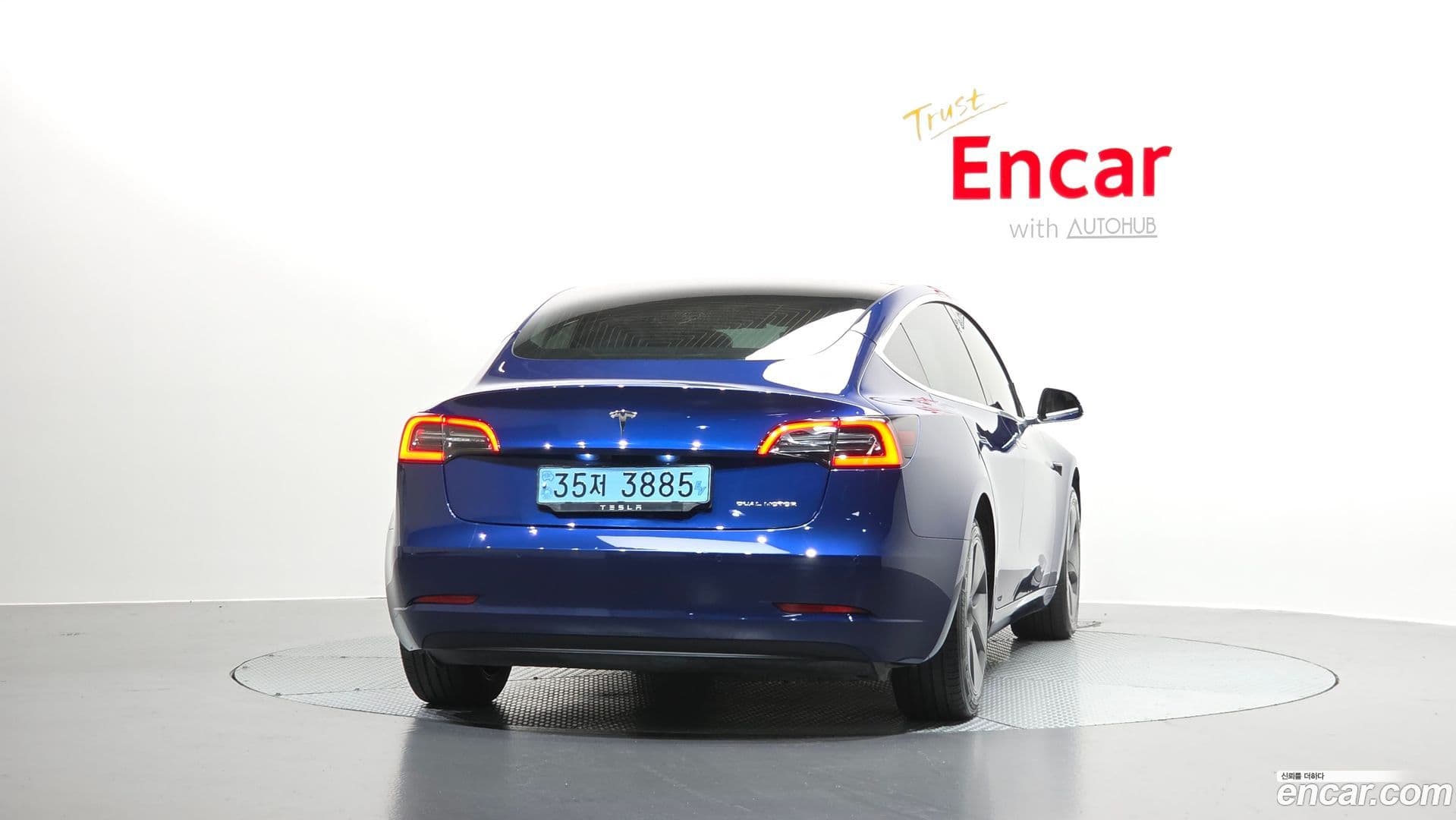 Main__Slider__Photo:Model 3 Tesla 2020.5-3