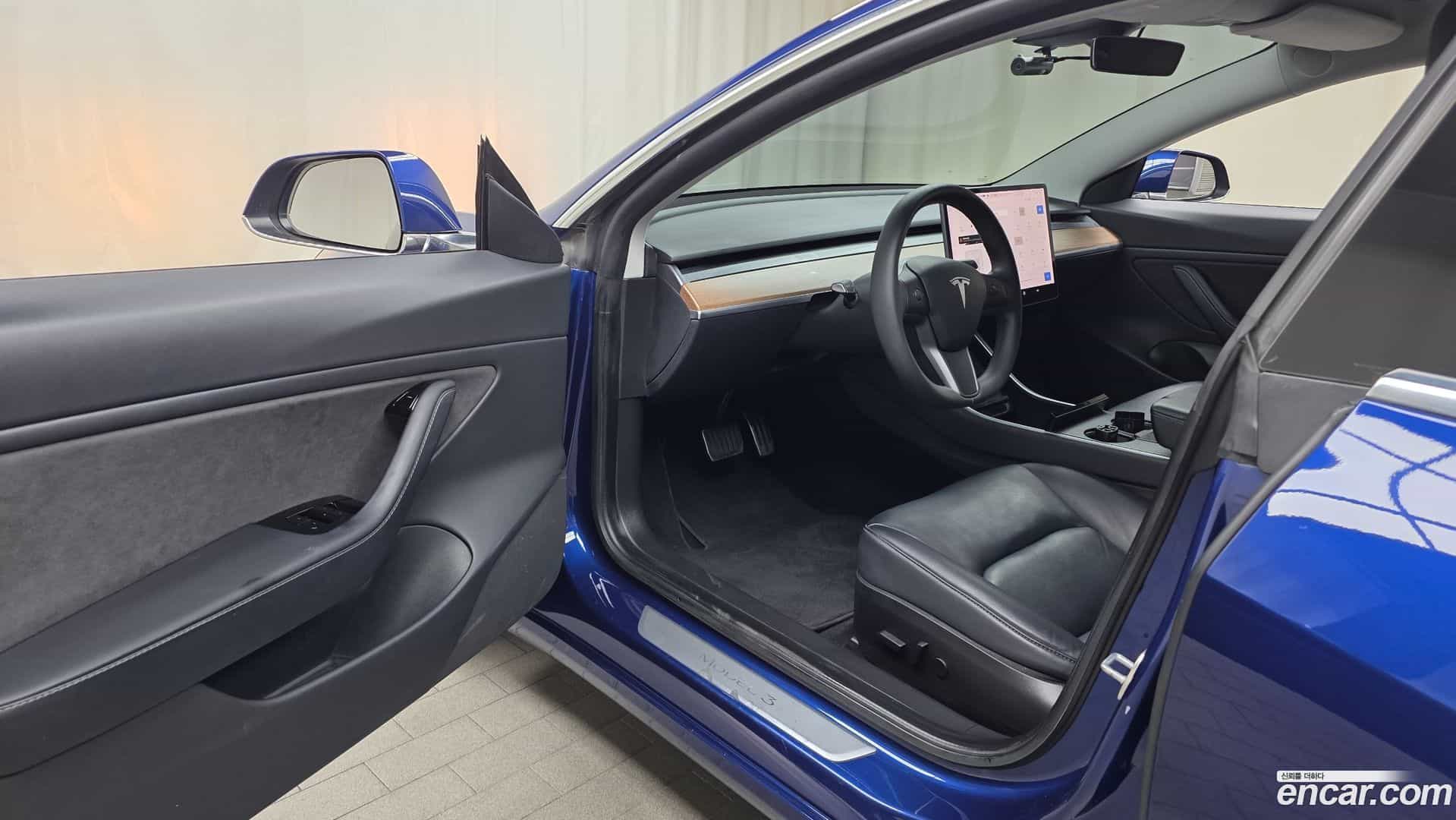 Model 3 Tesla 2020.5-INNER-010