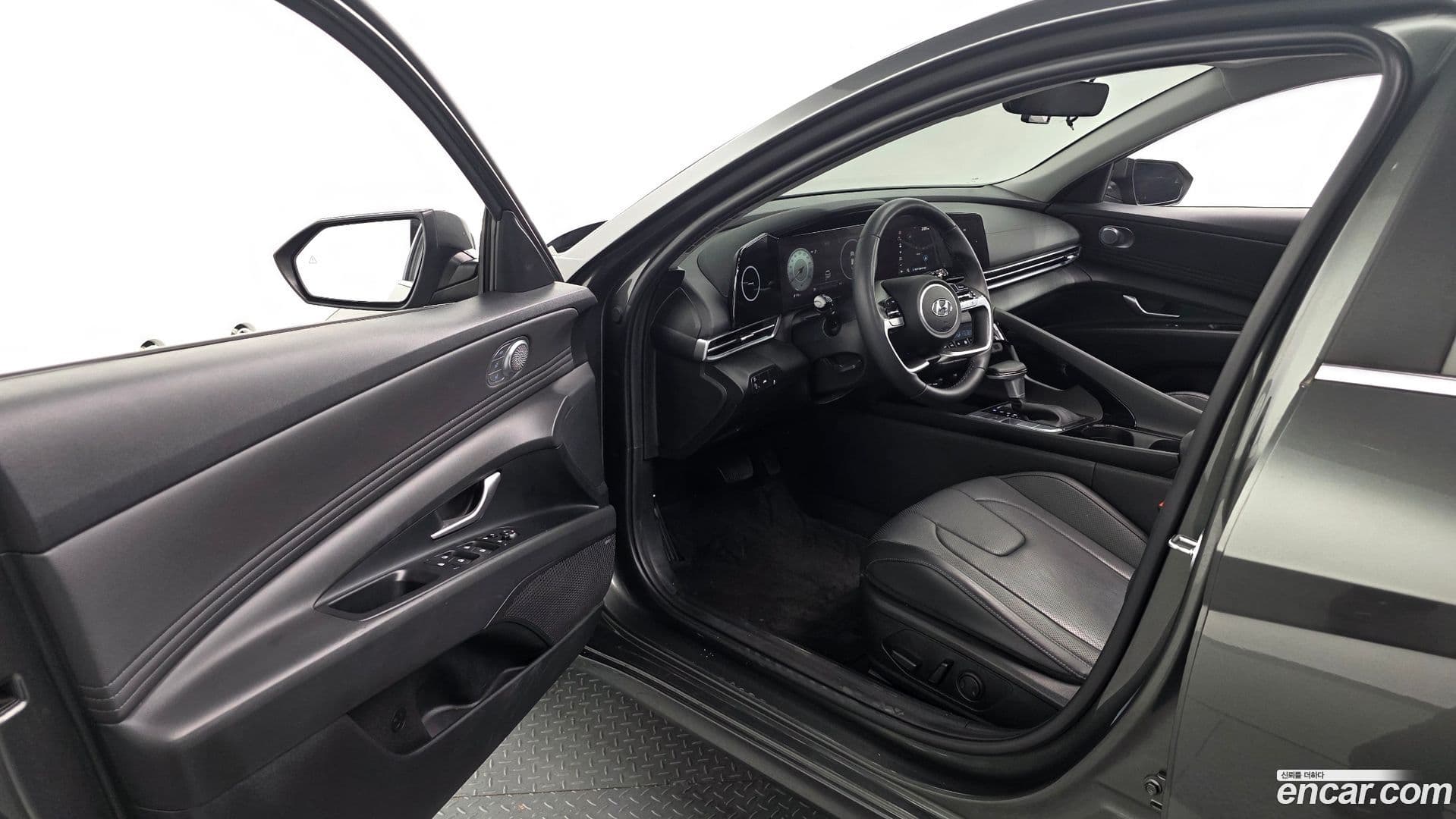 Main__Slider__Photo:AVANTE Hyundai 2023.2-9