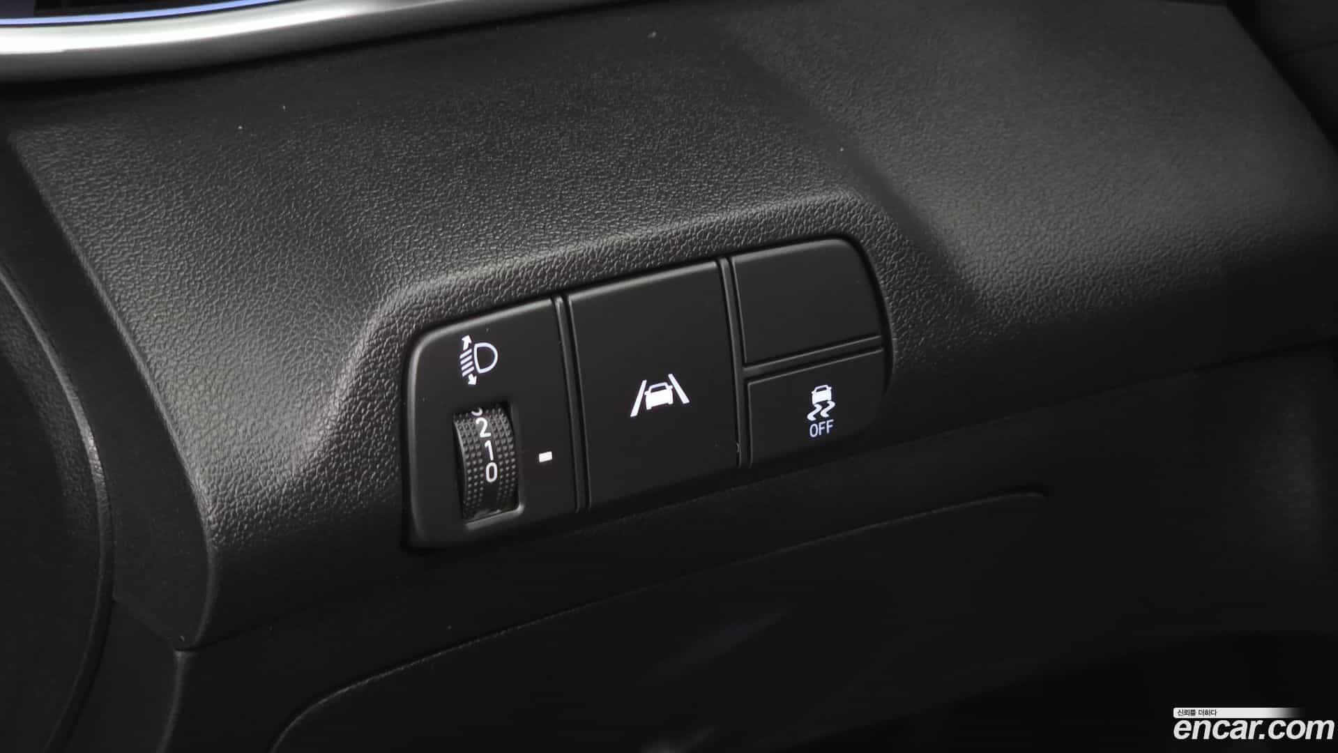 AVANTE Hyundai 2023.2-OPTION-019