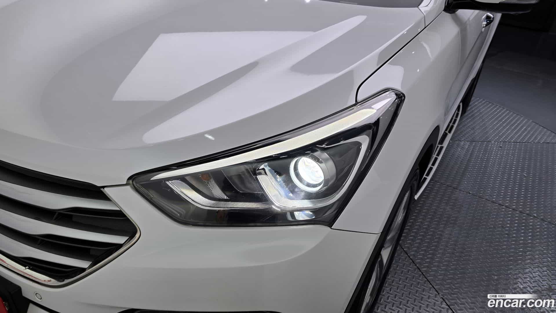 Santafe Hyundai 2017.0-OUTER-032