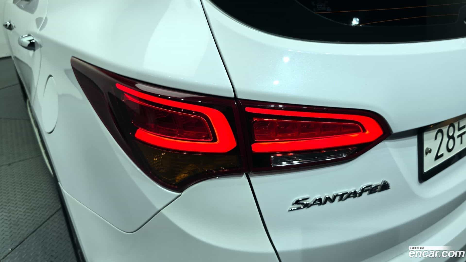 Santafe Hyundai 2017.0-OUTER-033
