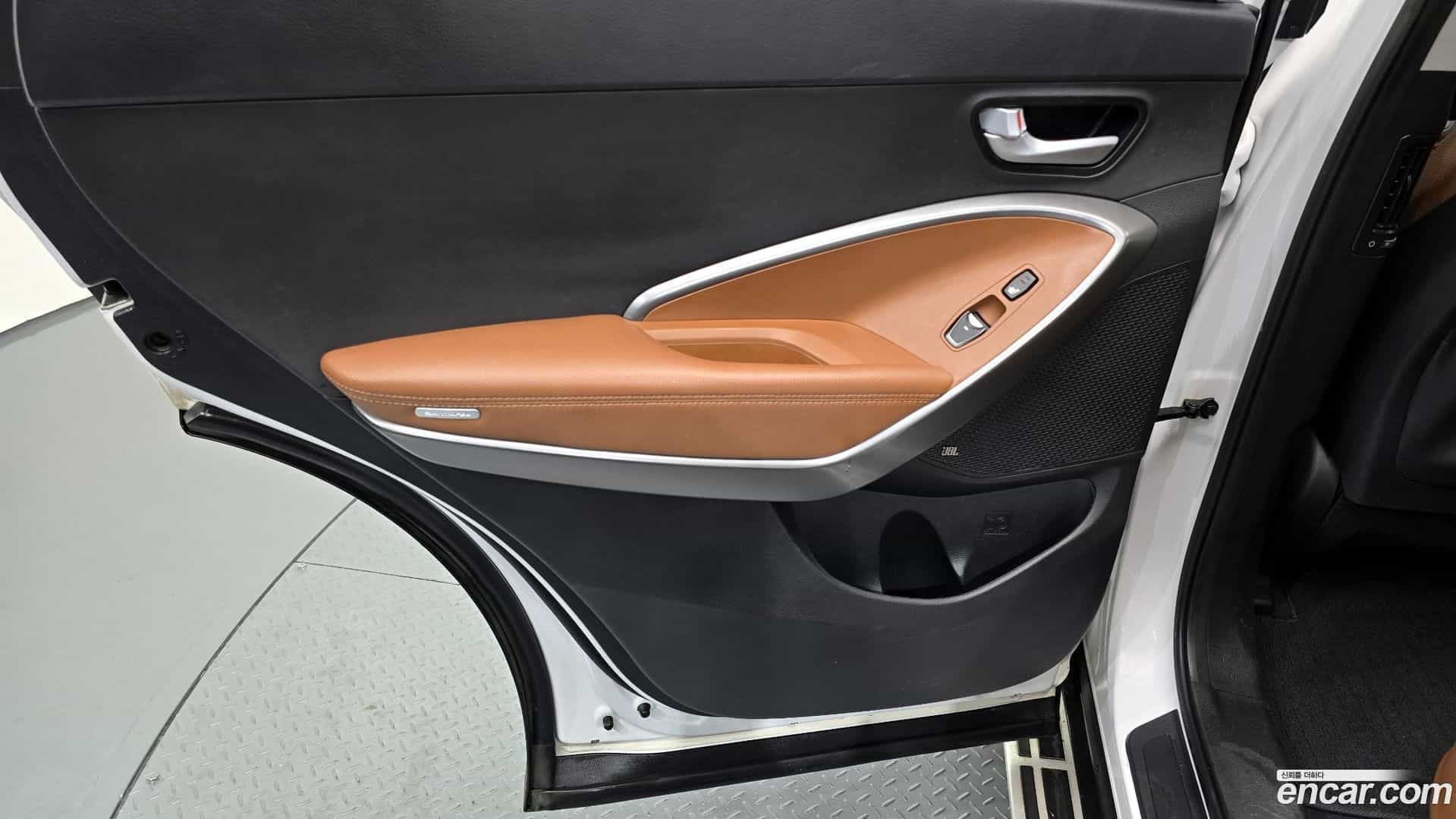 Santafe Hyundai 2017.0-INNER-035