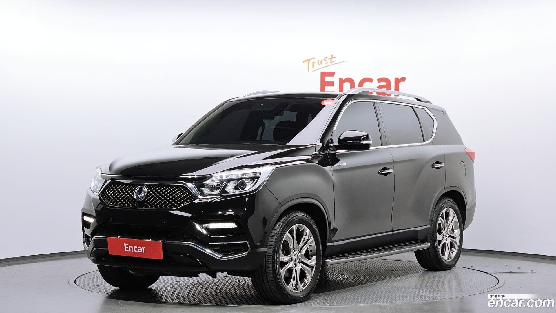 Main__Slider__Photo:Rexton KG Mobility 2018.0-0